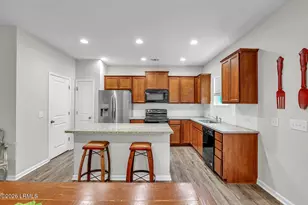 50 Keowee Ln, Beaufort, SC 29906 - Photo 8