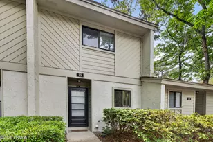 96 Mathews Dr, Hilton Head Island, SC 29926 - Photo 2