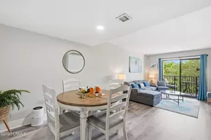 34 S Forest Beach Dr, Hilton Head Island, SC 29928 - Photo 2