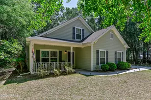 14 Chinaback Dr, Beaufort, SC 29907 - Photo 2