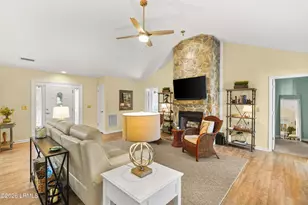 561 Sams Point Rd, Beaufort, SC 29907 - Photo 14
