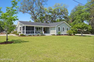 1613 Madrid Ave, Port Royal, SC 29935 - Photo 1