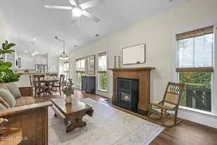2690 Broad St, Beaufort, SC 29902 - Photo 4