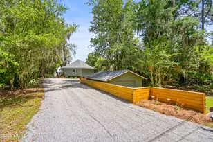 1203 Laudonniere St, Beaufort, SC 29902 - Photo 8