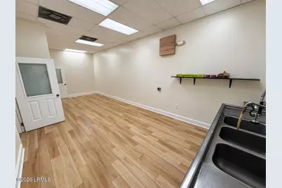 1420 Ribaut Road #D, Port Royal, SC 29935 - Photo 6