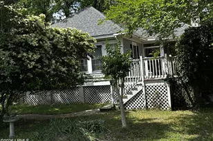 70 Tuscarora Ave, Beaufort, SC 29907 - Photo 2