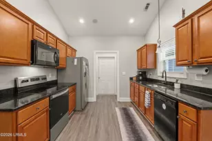 14 Carolina Village Cir, Beaufort, SC 29906 - Photo 10