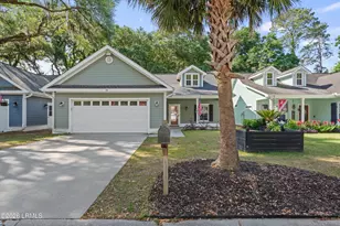 14 Carolina Village Cir, Beaufort, SC 29906 - Photo 2