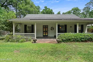 274 Brickyard Point Rd S, Beaufort, SC 29907 - Photo 2