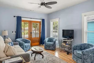 811 Bladen St, Beaufort, SC 29902 - Photo 10