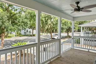 811 Bladen St, Beaufort, SC 29902 - Photo 4