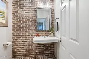 7 Peninsula Dr, Hilton Head Island, SC 29926 - Photo 10