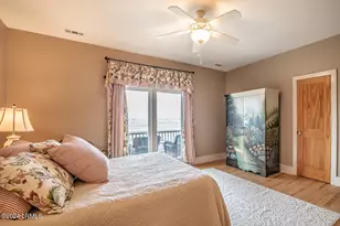 11 Windjammer Ln, Harbor Island, SC 29920 - Photo 32