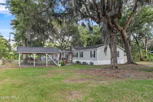 122 Bonaire Cir S, Beaufort, SC 29906 - Photo 4