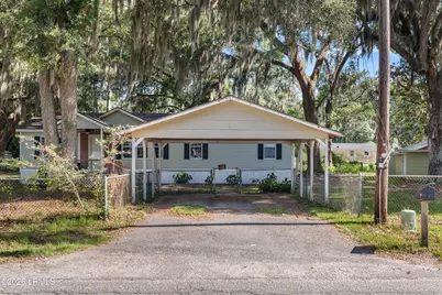 122 Bonaire Circle S, Beaufort, SC 29906 - Photo 2