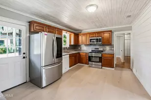 2602 S Royal Oaks Dr, Beaufort, SC 29902 - Photo 10