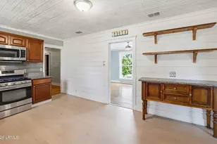 2602 S Royal Oaks Dr, Beaufort, SC 29902 - Photo 12