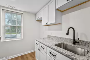 609 Carteret St, Beaufort, SC 29902 - Photo 18