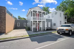609 Carteret St, Beaufort, SC 29902 - Photo 2