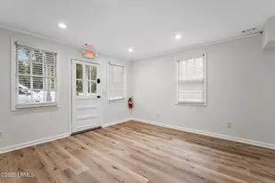 609 Carteret St, Beaufort, SC 29902 - Photo 4