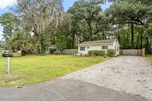 1802 Battery Park Dr, Port Royal, SC 29935 - Photo 2