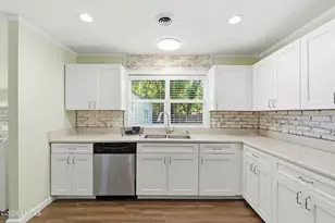 2910 Riverbank Dr, Beaufort, SC 29902 - Photo 12