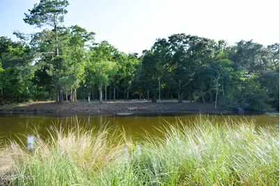 127 Dolphin Point Drive, Beaufort, SC 29907 - Photo 6