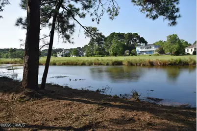 127 Dolphin Point Drive, Beaufort, SC 29907 - Photo 10