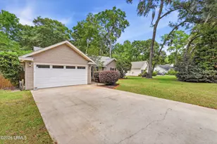 16 Sherwood Ln, Beaufort, SC 29907 - Photo 2