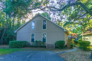 35 Wee Rd, Hilton Head Island, SC 29926 - Photo 4