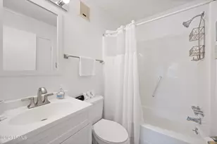 40 Folly Field Rd, Hilton Head, SC 29928 - Photo 22