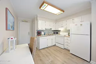 40 Folly Field Rd, Hilton Head, SC 29928 - Photo 6