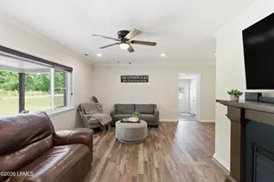 213 Sharon Ave, Hampton, SC 29924 - Photo 6