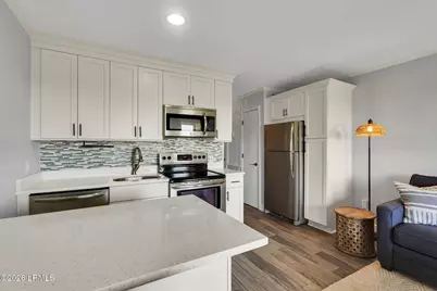 40 Folly Field Road #124a, Hilton Head Island, SC 29928 - Photo 10