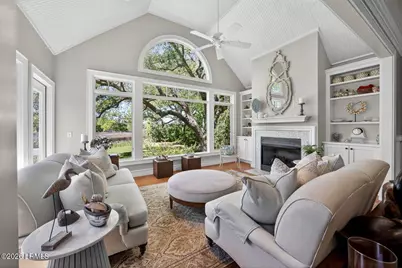 111 Fort Walker Drive, Hilton Head, SC 29928 - Photo 14
