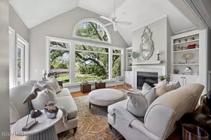 111 Fort Walker Dr, Hilton Head, SC 29928 - Photo 14