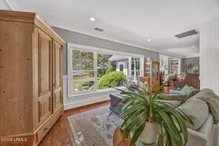 111 Fort Walker Dr, Hilton Head, SC 29928 - Photo 18