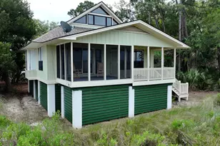 831 Marsh Dunes Rd, Ladys Island, SC 29920 - Photo 2