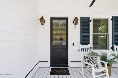 37 Park Square S, Beaufort, SC 29907 - Photo 2