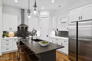 37 Park Square S, Beaufort, SC 29907 - Photo 18