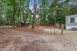 19 Sandy Ln, Beaufort, SC 29907 - Photo 4