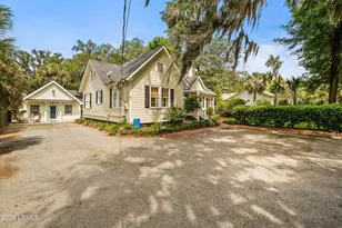 510 Ribaut Rd, Beaufort, SC 29902 - Photo 2