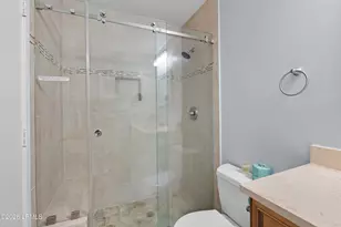 15 Deallyon Ave, Hilton Head, SC 29928 - Photo 22