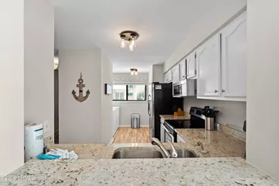 15 Deallyon Avenue #24, Hilton Head, SC 29928 - Photo 8