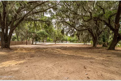 1610 Ribaut, Port Royal, SC 29935 - Photo 2