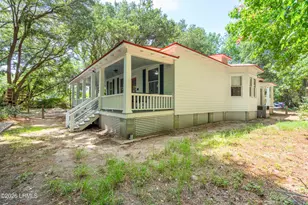 628 Robert Smalls Pkwy, Beaufort, SC 29906 - Photo 2