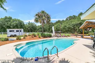 7724 Bees Creek Rd, Ridgeland, SC 29936 - Photo 14