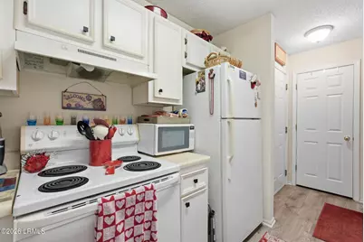 50 Pebble Beach Cove #H118, Bluffton, SC 29910 - Photo 8