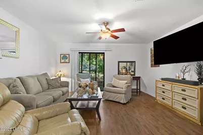 96 Mathews Drive #106, Hilton Head Island, SC 29926 - Photo 6