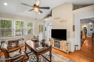 864 Ribaut Rd, Beaufort, SC 29902 - Photo 18